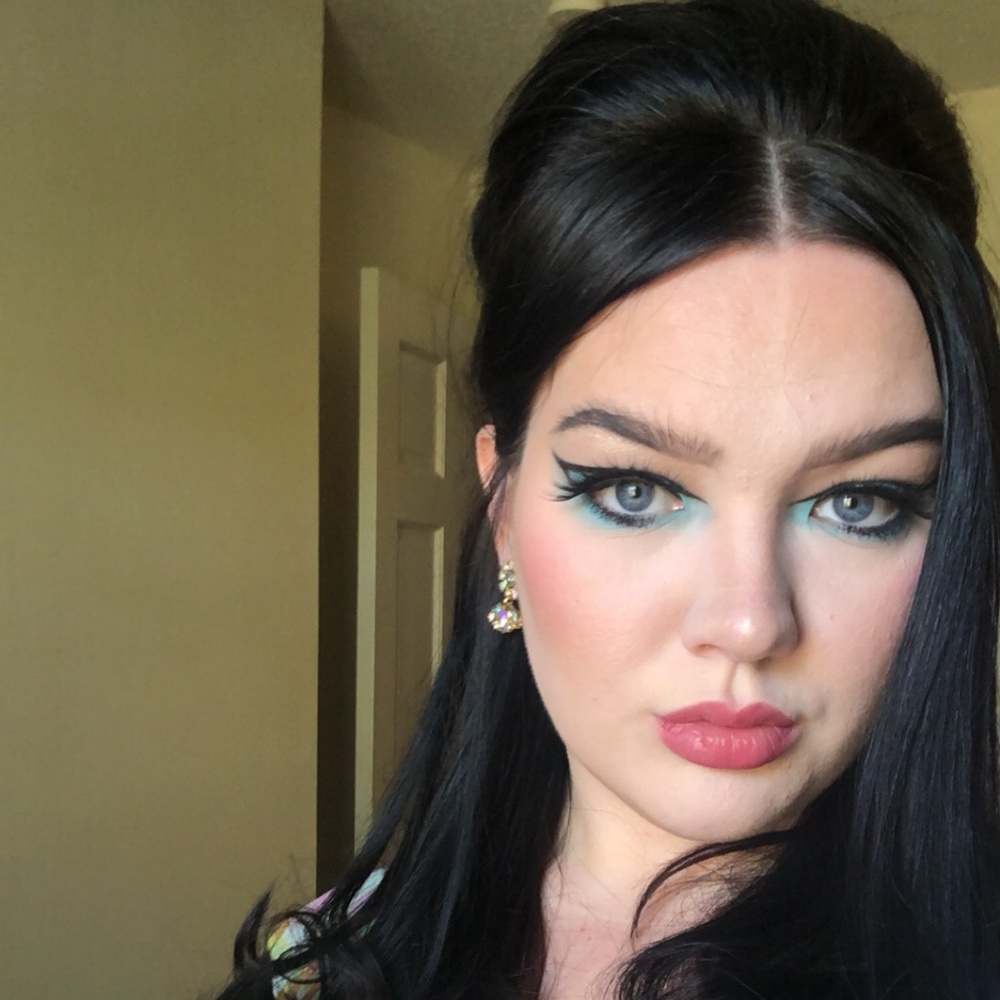 Meet your Posher, Abagail